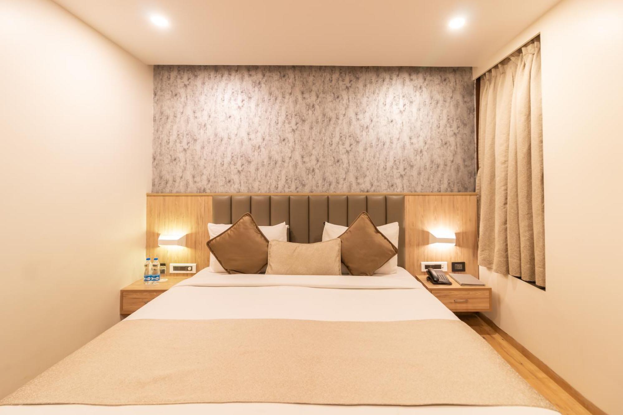 Hotel Celestiial , Candolim Exterior foto
